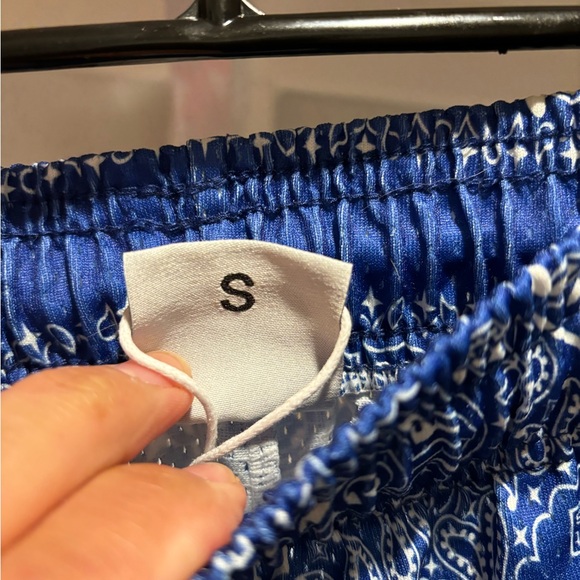 Bravest Studio Blue Paisley size S brand new - Picture 3 of 3